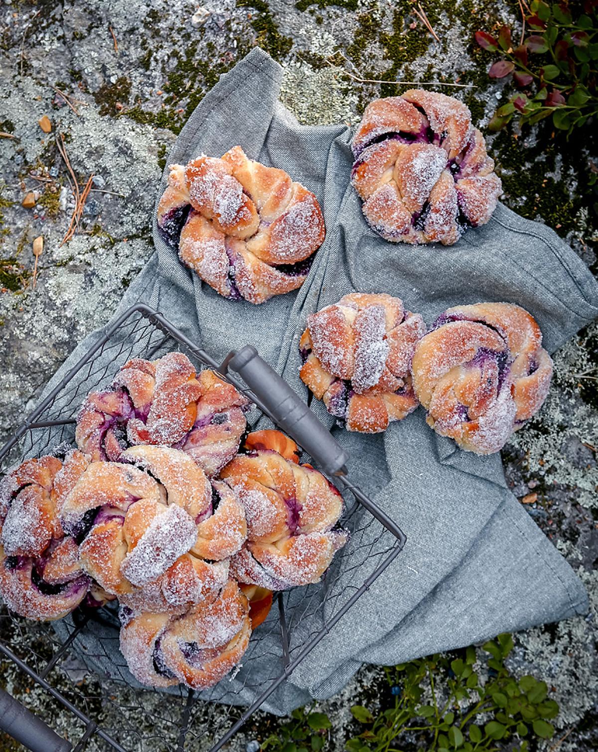 Blåbärs­bullar