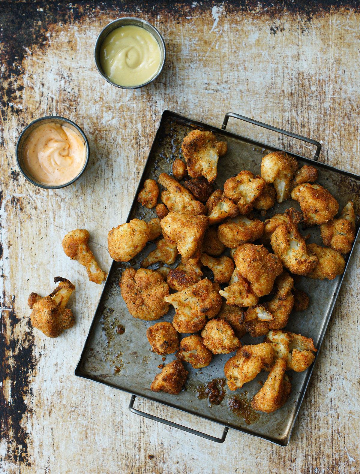 Ugnsbakade parmesan- och cajunblomkåls­buketter